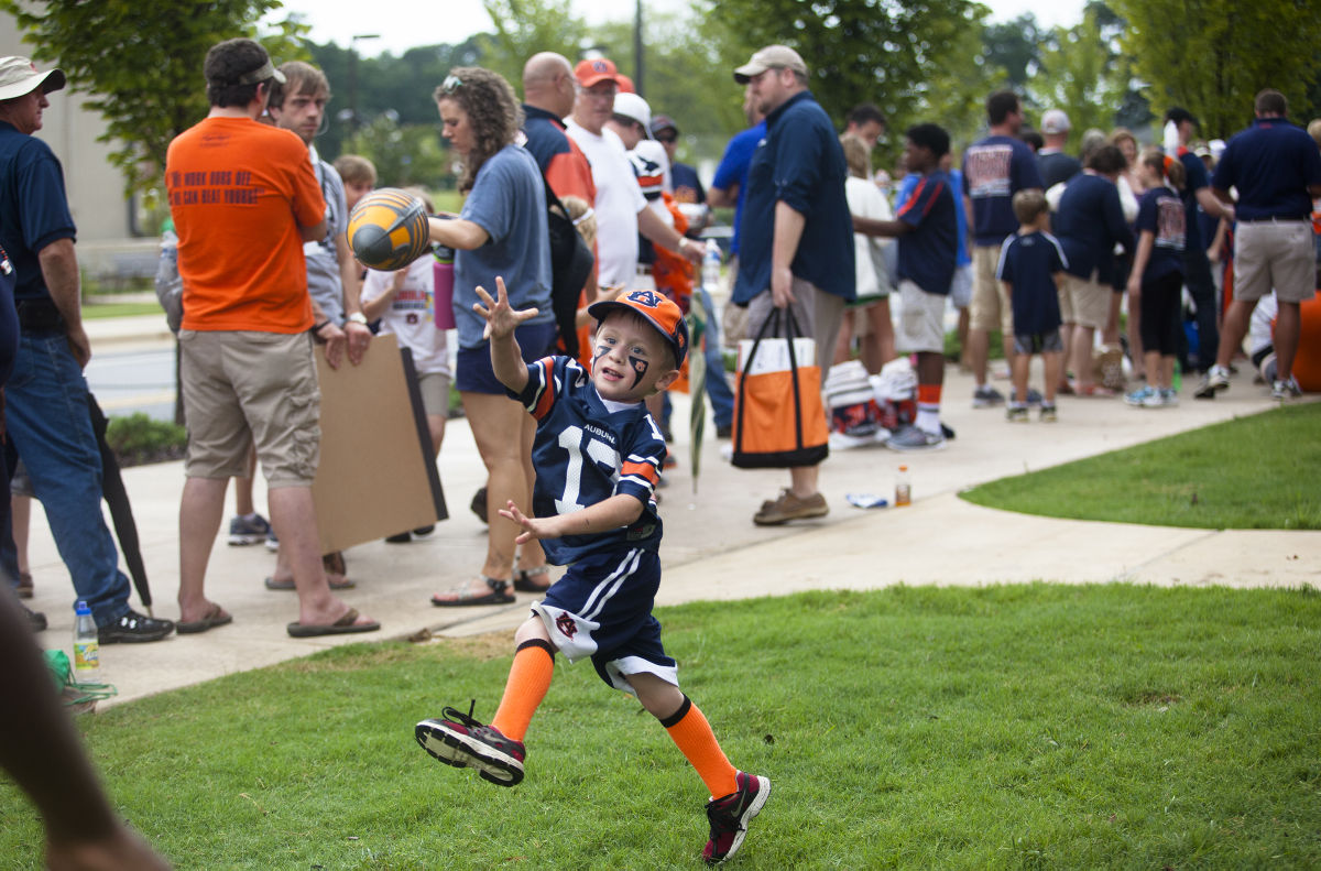 Auburn Fan Day 2014